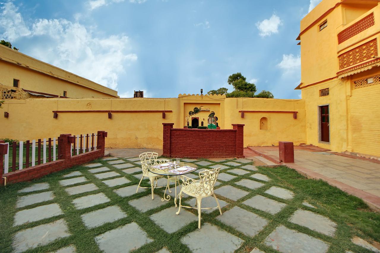 Jawai Castle Resort - A Heritage Hotel In Jawai Leopard Reserve Bisalpur Exterior photo